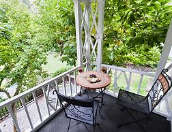 10 Fitch Luxurious Romantic Inn