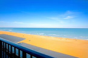 The Barclay Towers Resort Hotel