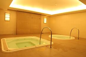 Four Points by Sheraton Shanghai, Daning