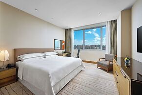 Four Points by Sheraton Shanghai, Daning