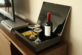 Four Points by Sheraton Shanghai, Daning