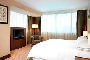 Four Points by Sheraton Shanghai, Daning