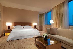 Four Points by Sheraton Shanghai, Daning