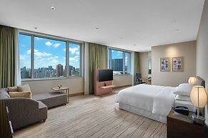 Four Points by Sheraton Shanghai, Daning