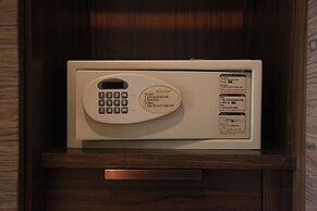 Four Points by Sheraton Shanghai, Daning