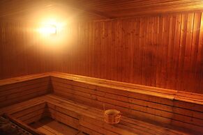 Four Points by Sheraton Shanghai, Daning