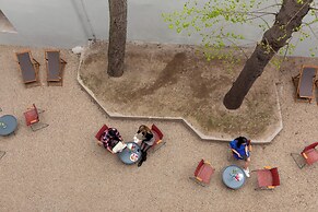 Sir Toby's Midtown - Hostel