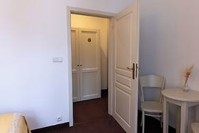 Sir Toby's Midtown - Hostel