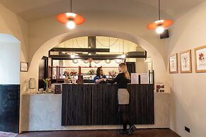 Sir Toby's Midtown - Hostel