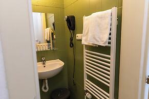 Sir Toby's Midtown - Hostel