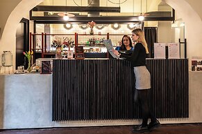 Sir Toby's Midtown - Hostel