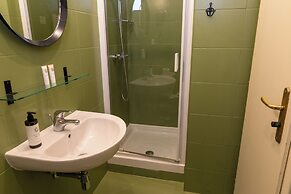 Sir Toby's Midtown - Hostel