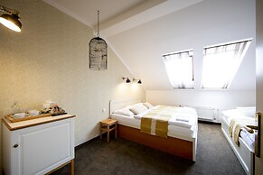 Sir Toby's Midtown - Hostel