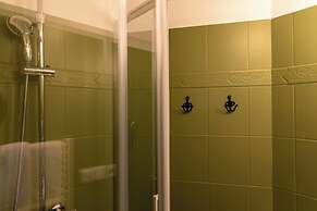 Sir Toby's Midtown - Hostel