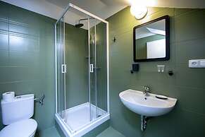 Sir Toby's Midtown - Hostel