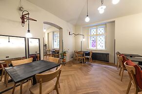 Sir Toby's Midtown - Hostel