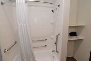 Best Western Ingleside Inn & Suites