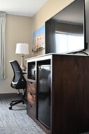 Cobblestone Inn & Suites - Trenton