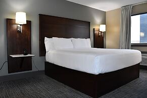 Cobblestone Inn & Suites - Trenton