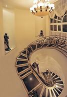 The Green Park Hotel