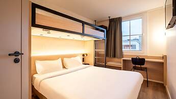 Premiere Classe Paris Ouest - Pont De Suresnes