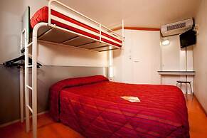 FASTHOTEL Reims Est - Taissy