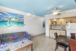 Bay Palms Waterfront Resort - Hotel and Marina