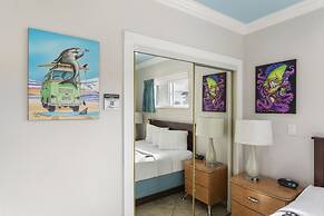 Bay Palms Waterfront Resort - Hotel and Marina