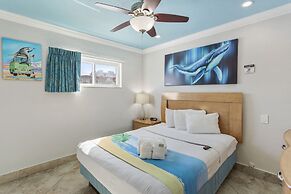 Bay Palms Waterfront Resort - Hotel and Marina