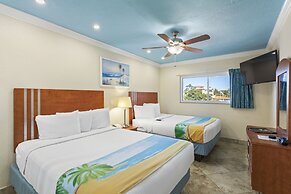 Bay Palms Waterfront Resort - Hotel and Marina