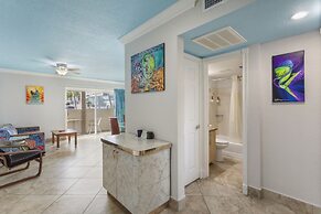 Bay Palms Waterfront Resort - Hotel and Marina