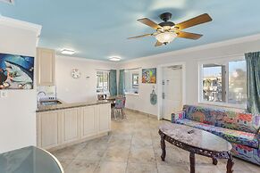 Bay Palms Waterfront Resort - Hotel and Marina