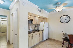 Bay Palms Waterfront Resort - Hotel and Marina