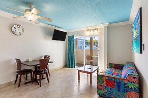 Bay Palms Waterfront Resort - Hotel and Marina