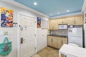 Bay Palms Waterfront Resort - Hotel and Marina