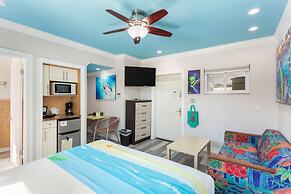 Bay Palms Waterfront Resort - Hotel and Marina