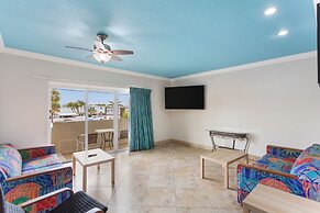 Bay Palms Waterfront Resort - Hotel and Marina