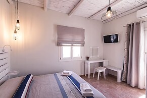 Villa Ilias Caldera Hotel