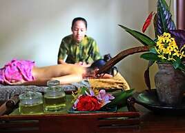 Puri Lumbung Cottages, Restaurant & Spa