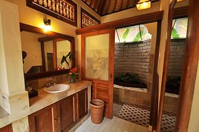 Puri Lumbung Cottages, Restaurant & Spa