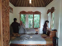 Puri Lumbung Cottages, Restaurant & Spa