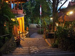 Puri Lumbung Cottages, Restaurant & Spa