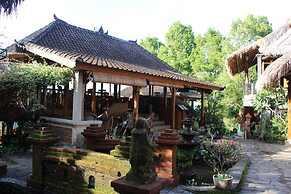 Puri Lumbung Cottages, Restaurant & Spa