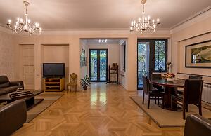 Iliani Hotel