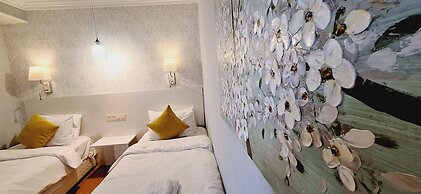 Iliani Hotel