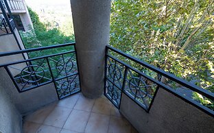 Iliani Hotel