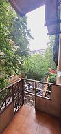 Iliani Hotel
