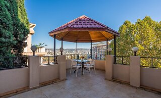 Iliani Hotel