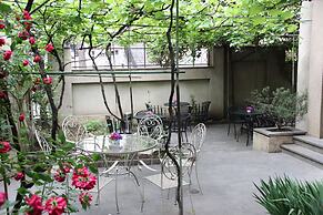 Iliani Hotel