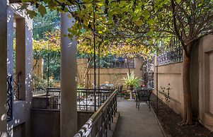 Iliani Hotel